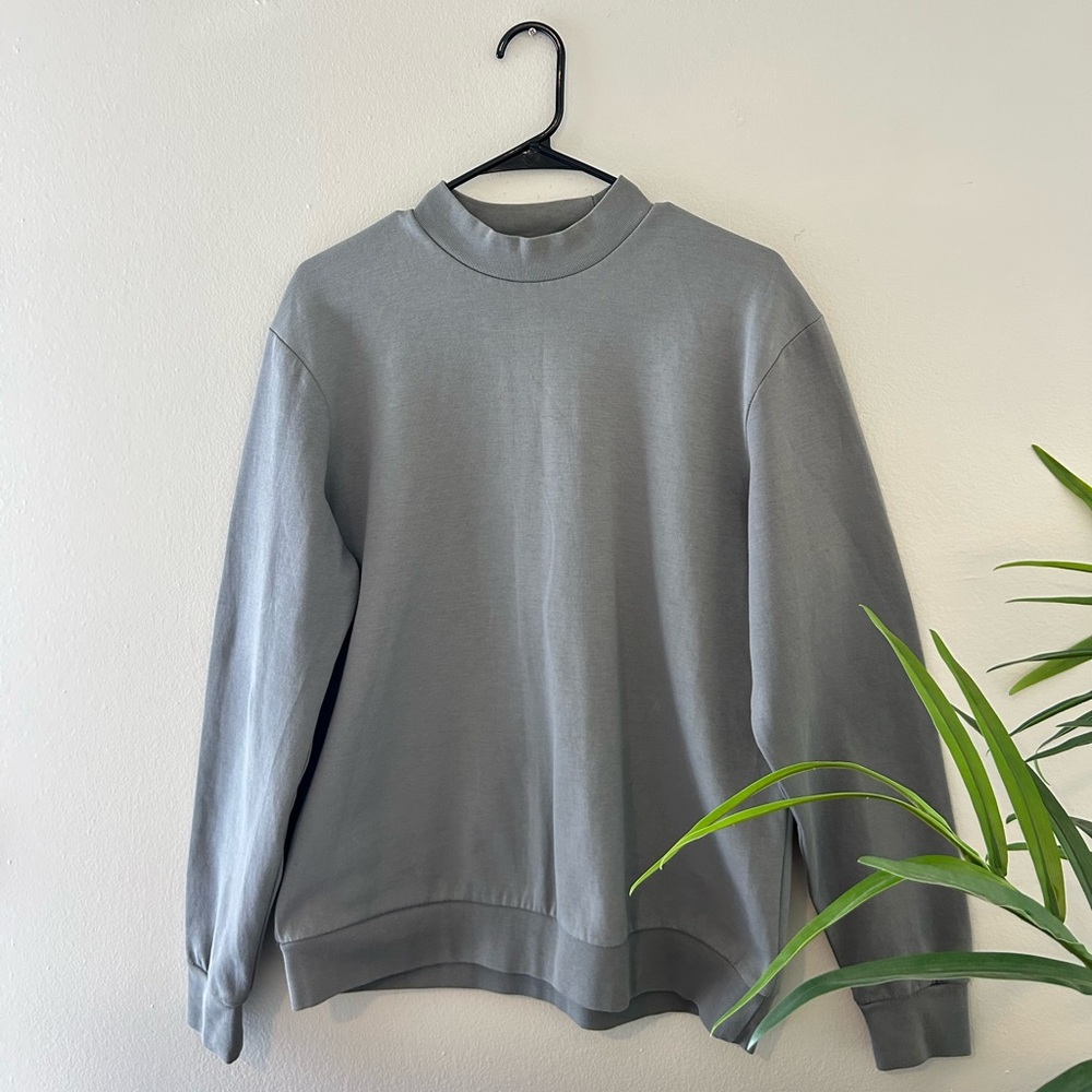 Zara Gray Crewneck Sweater